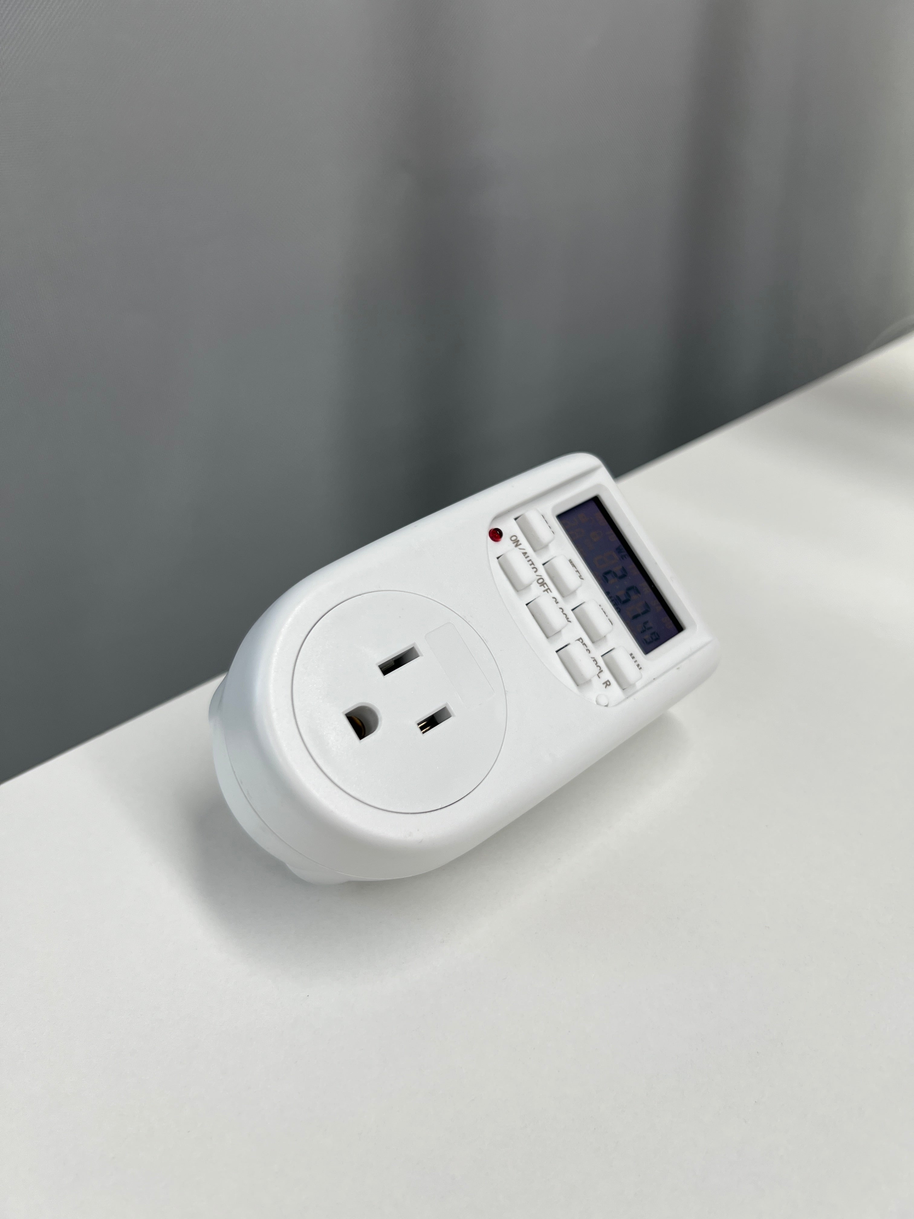 TESSAN 110V Smart Timer Outlet | 15A Automatic Time Switch Plug with Programmable Power Control and Cycling Timer