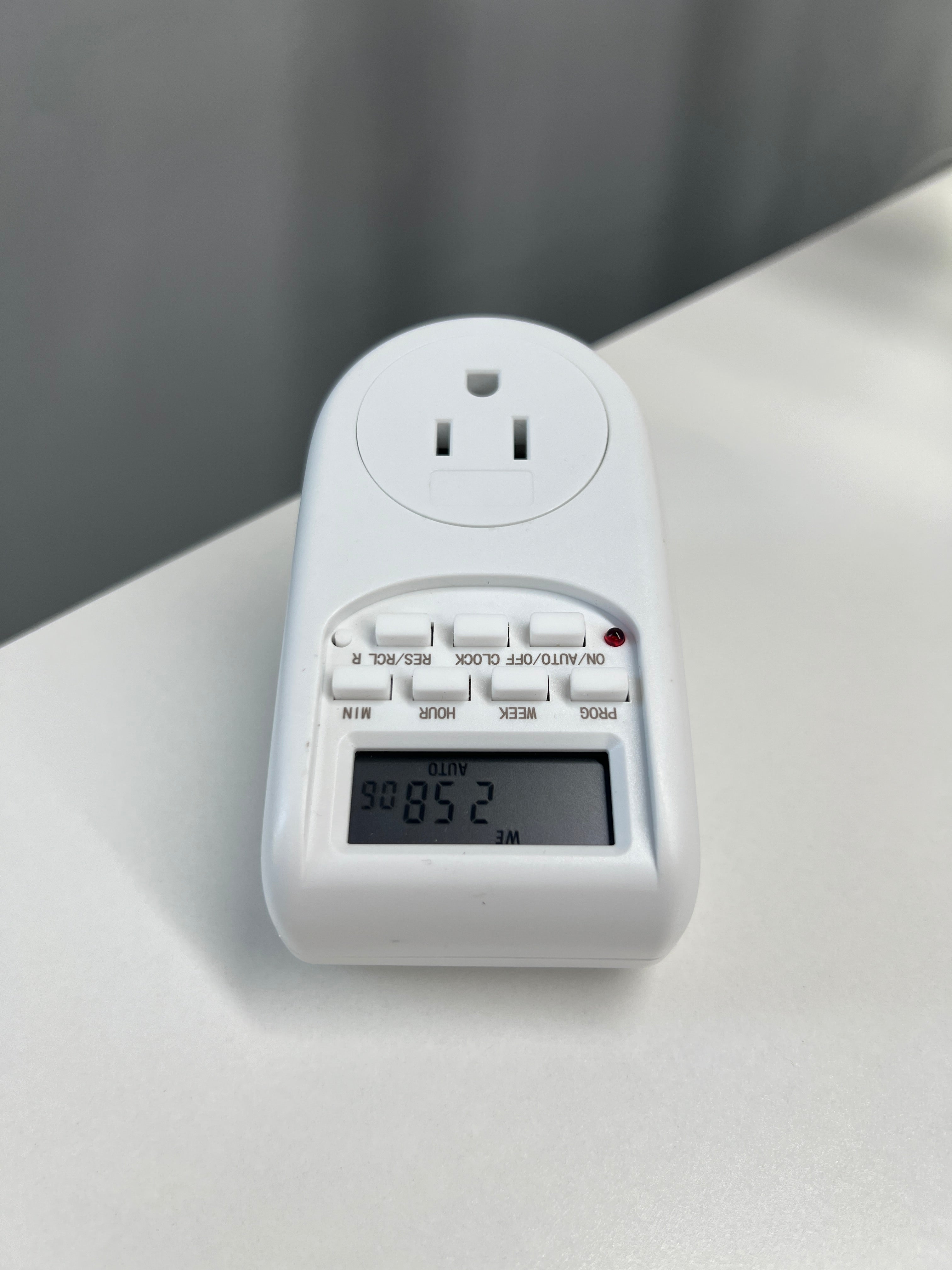 TESSAN 110V Smart Timer Outlet | 15A Automatic Time Switch Plug with Programmable Power Control and Cycling Timer