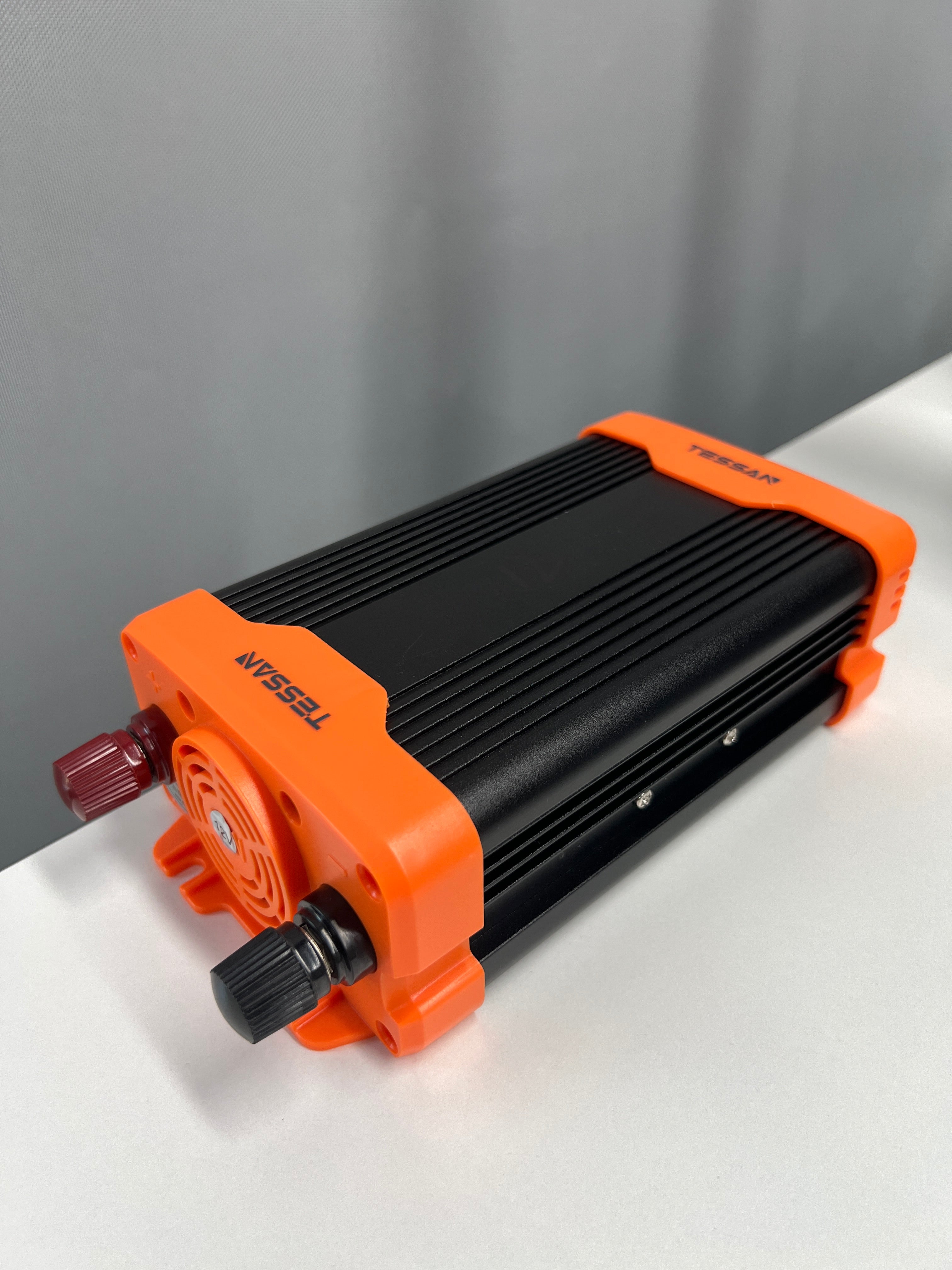 High-Power Vehicle Inverter 12V/24V/48V/60V to 220V
