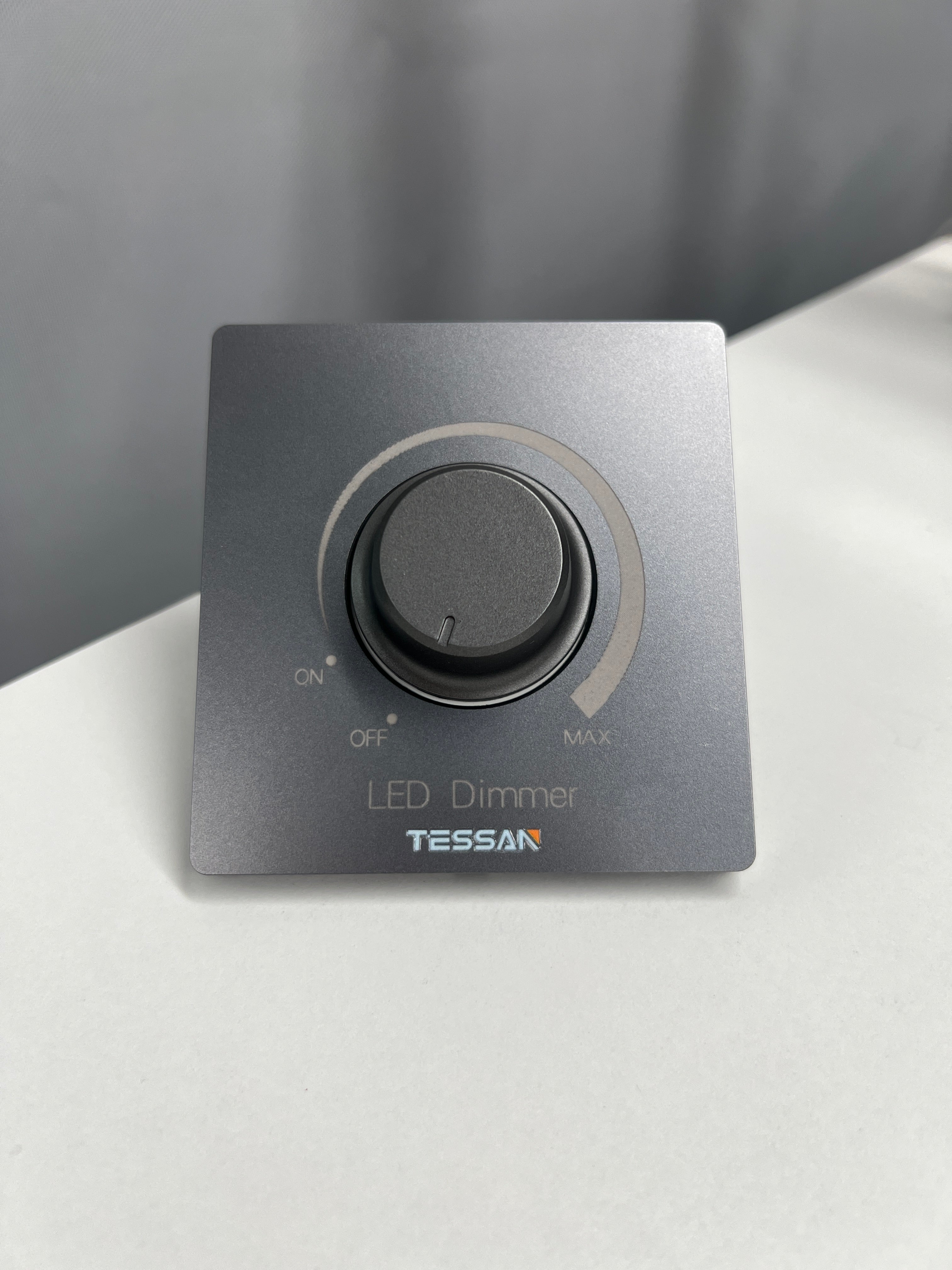 LED Low-Voltage Light Dimmer - 12–24V Single-Color Brightness Controller, Wall-Mounted 86 Box Stepless Dimming Module