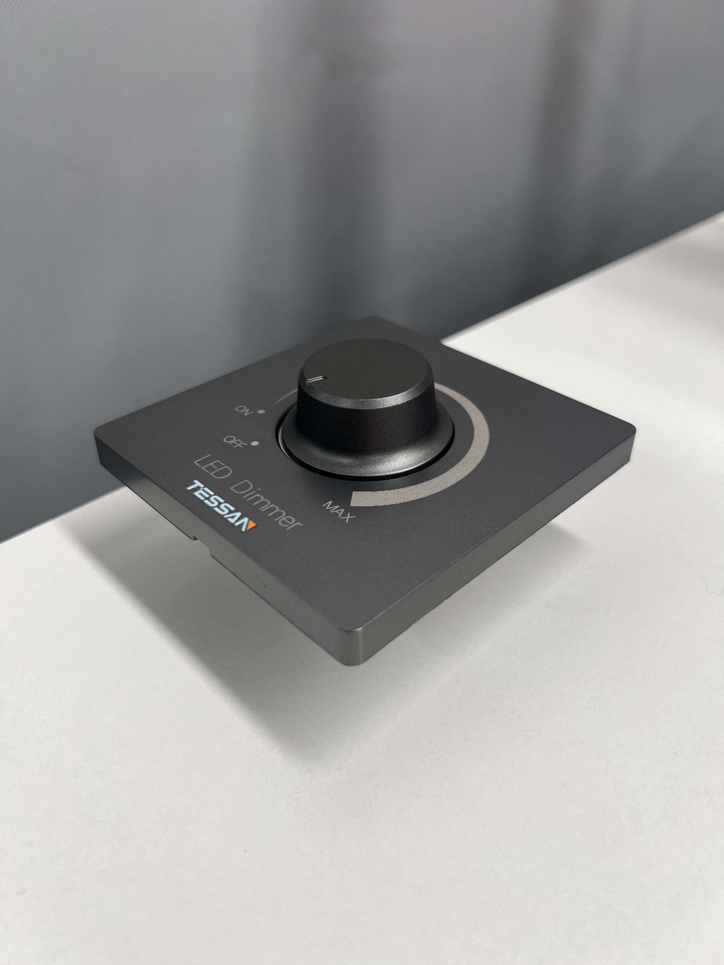 LED Low-Voltage Light Dimmer - 12–24V Single-Color Brightness Controller, Wall-Mounted 86 Box Stepless Dimming Module