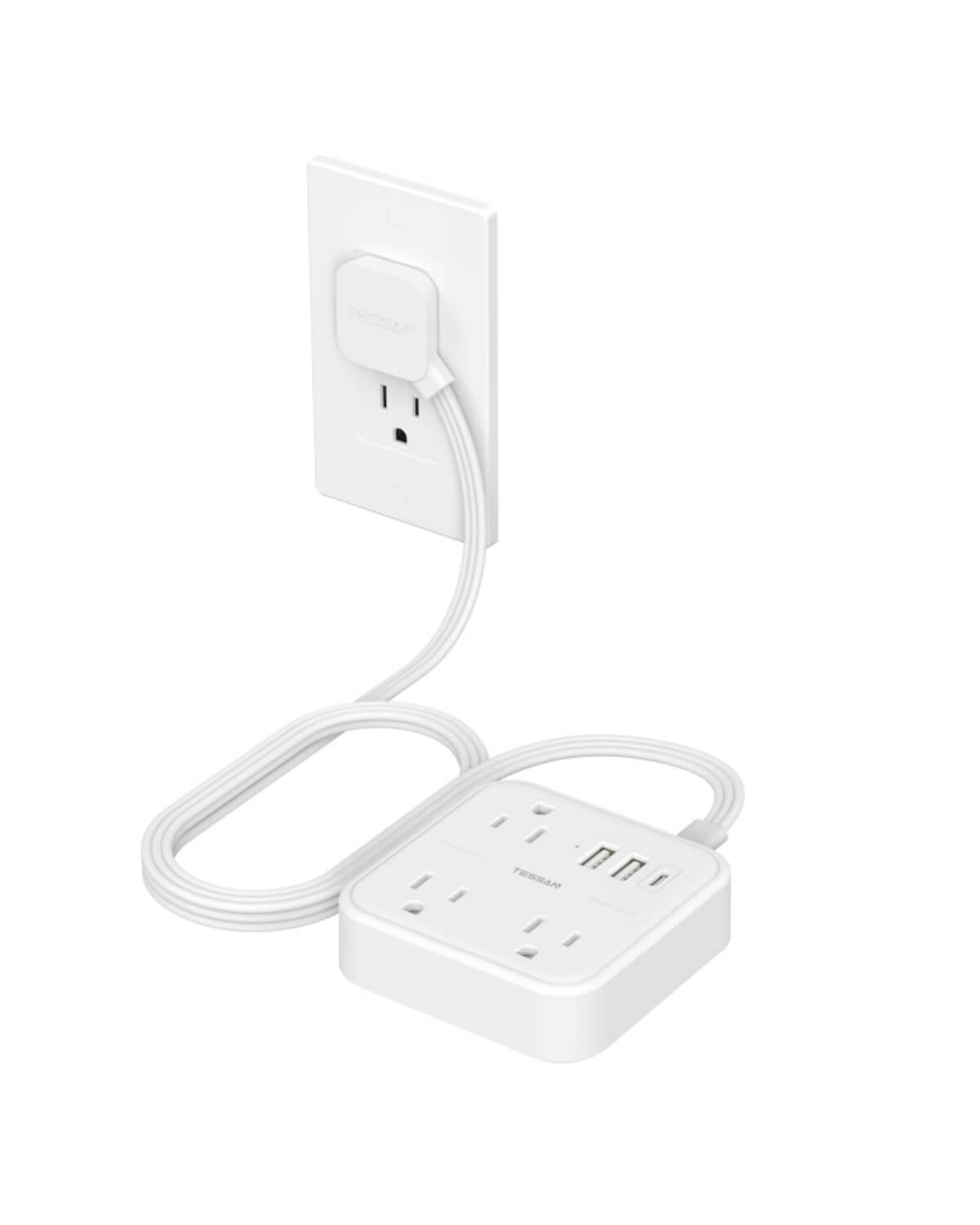 (新)Tessan 15W Flat Plug Surge Protector Power Strip 103