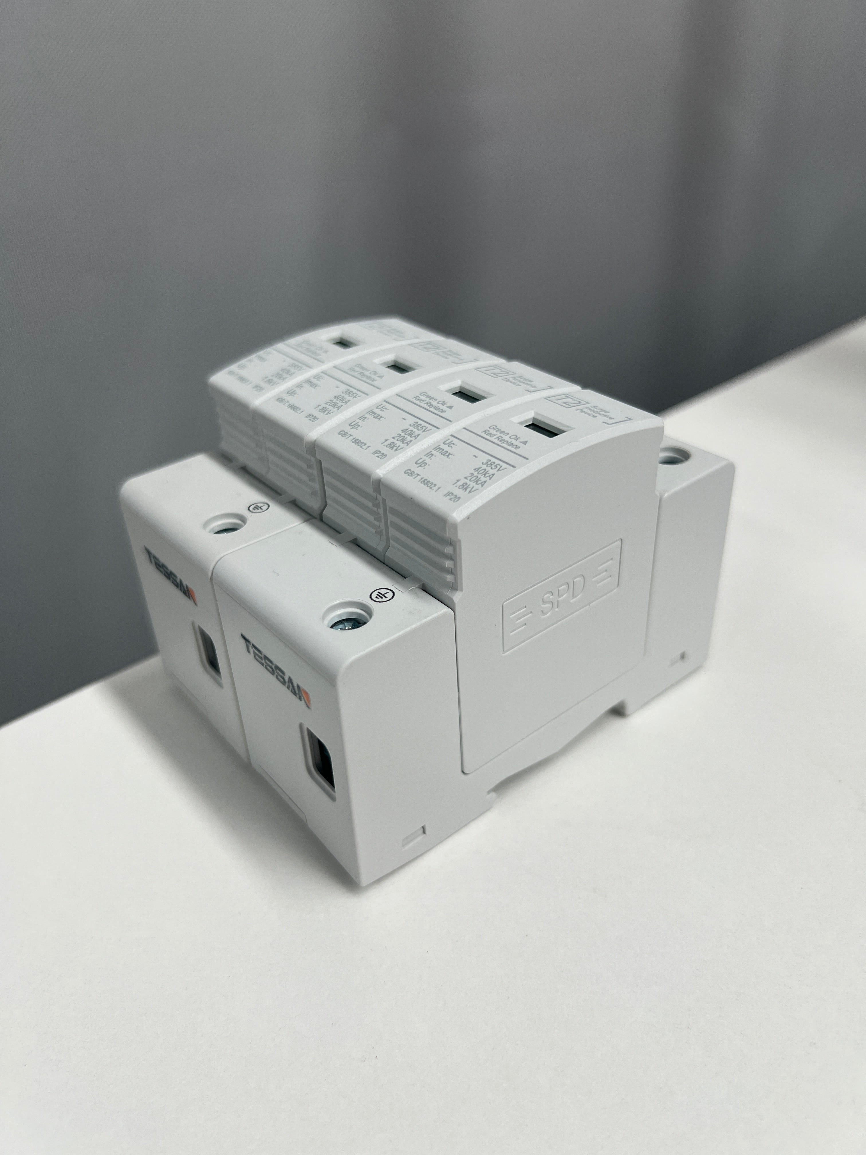 Voltage Surge Protector - SPD Lightning Protection Device, Level-2 Surge Protection Module 2P/4P 40kA