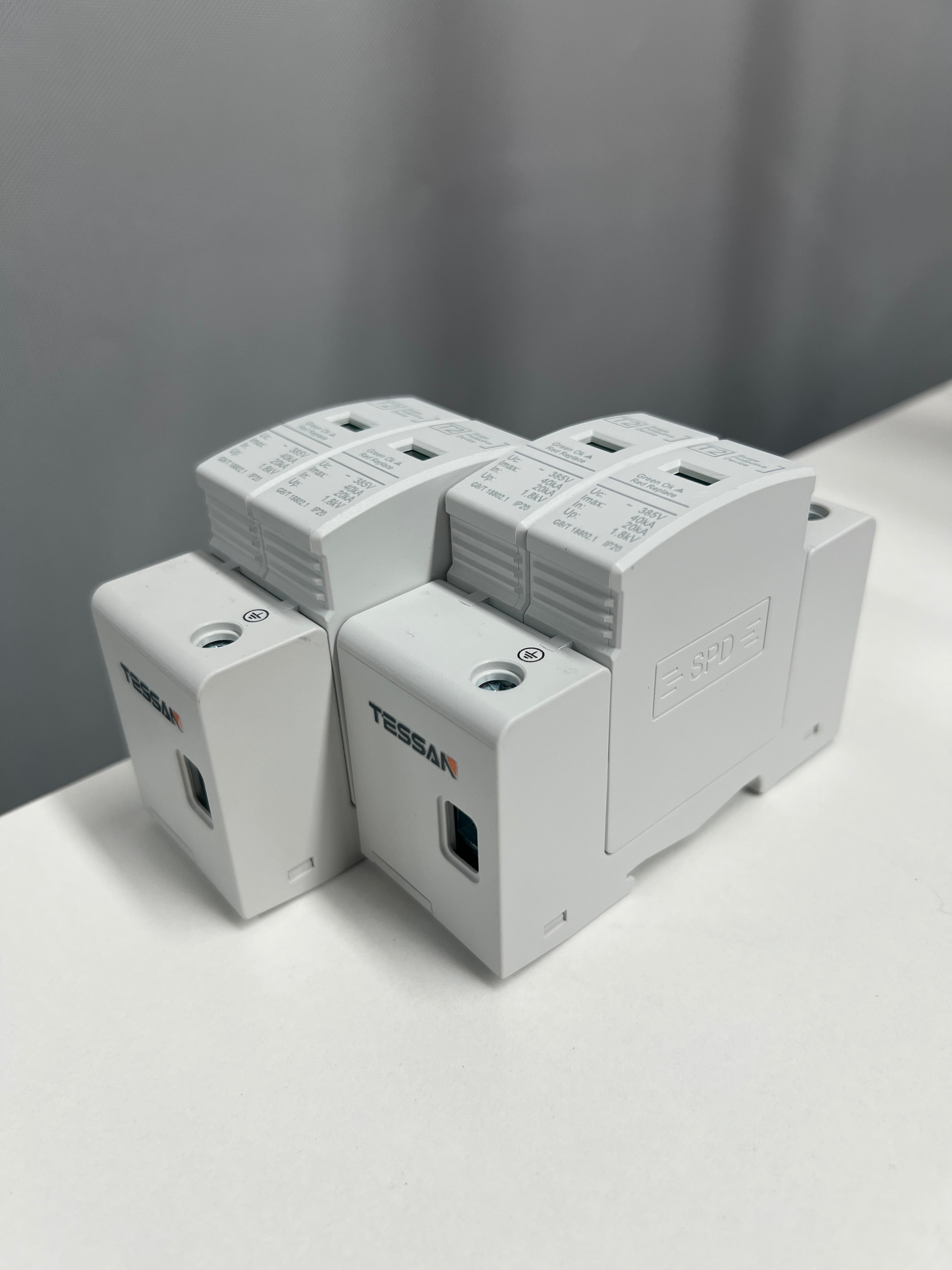 Voltage Surge Protector - SPD Lightning Protection Device, Level-2 Surge Protection Module 2P/4P 40kA